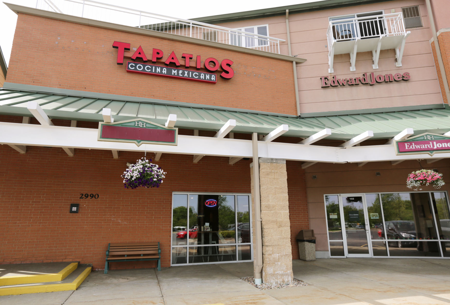 Tapatios exterior